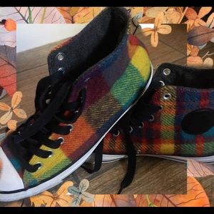 rainbow plaid converse🙂